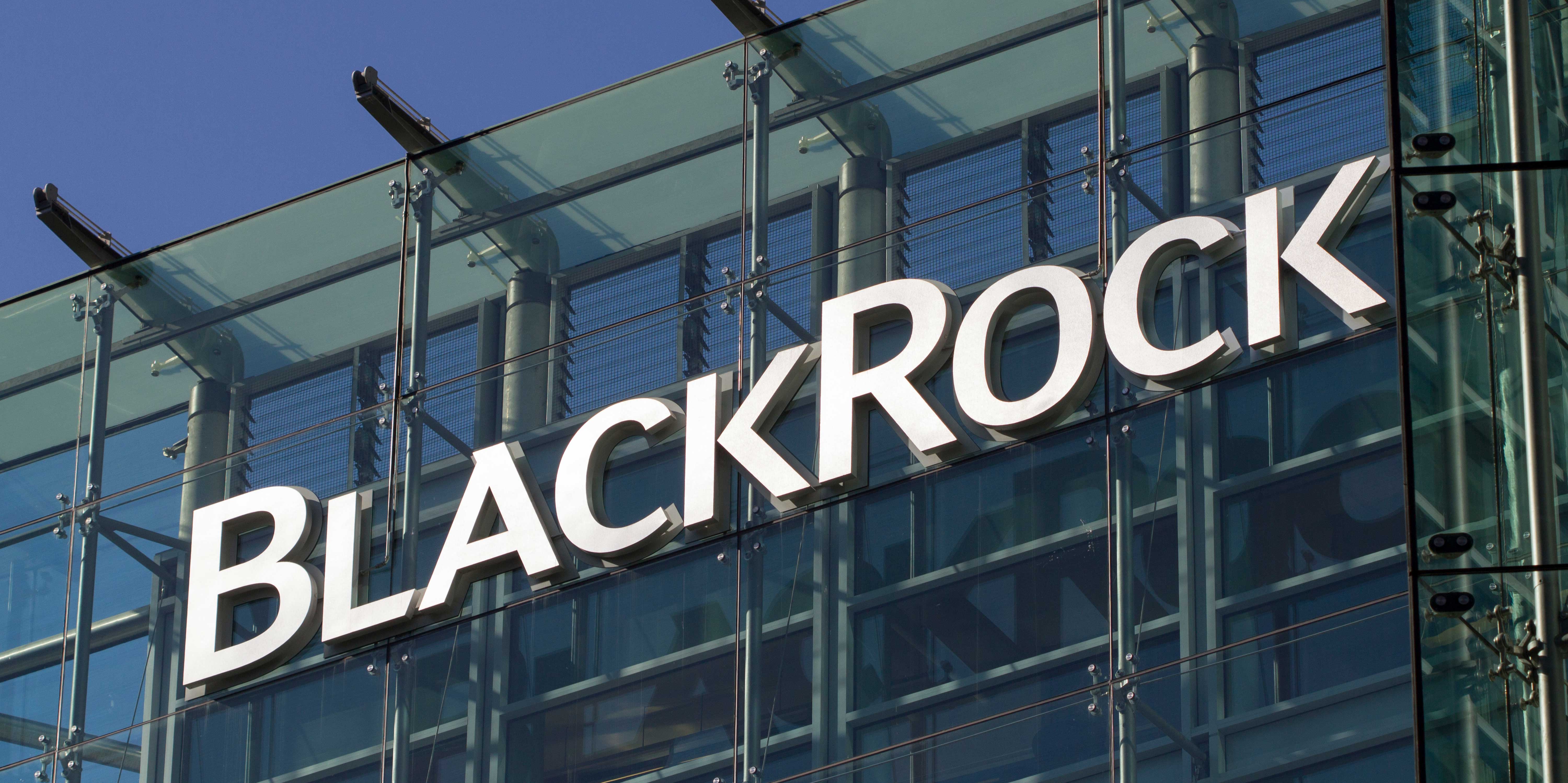 Blackrock Cashing in on $30 Trillion ESG Trend